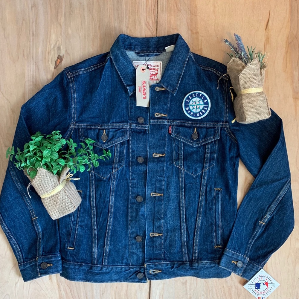 Levi’s Seattle Mariners denim trucker jacket